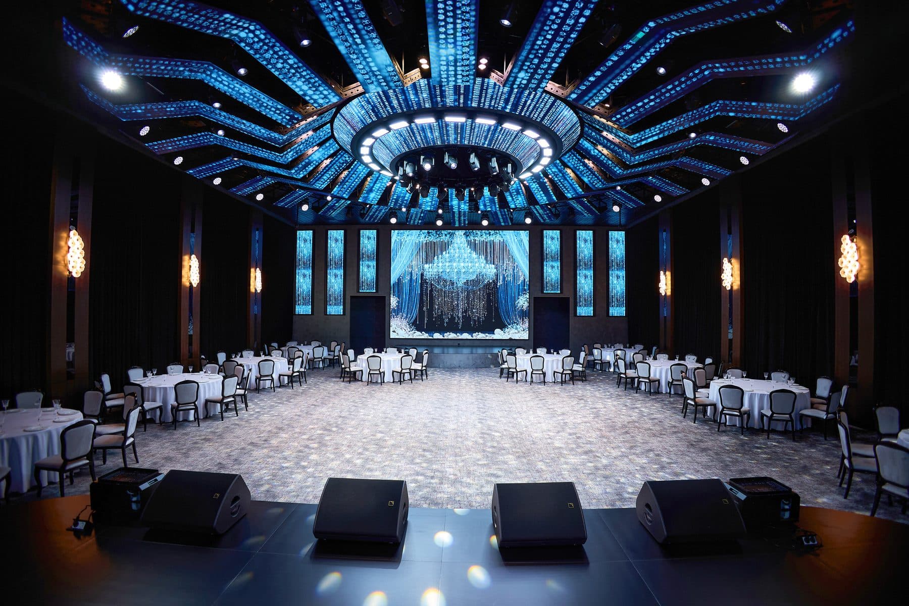 Palazzo Hall