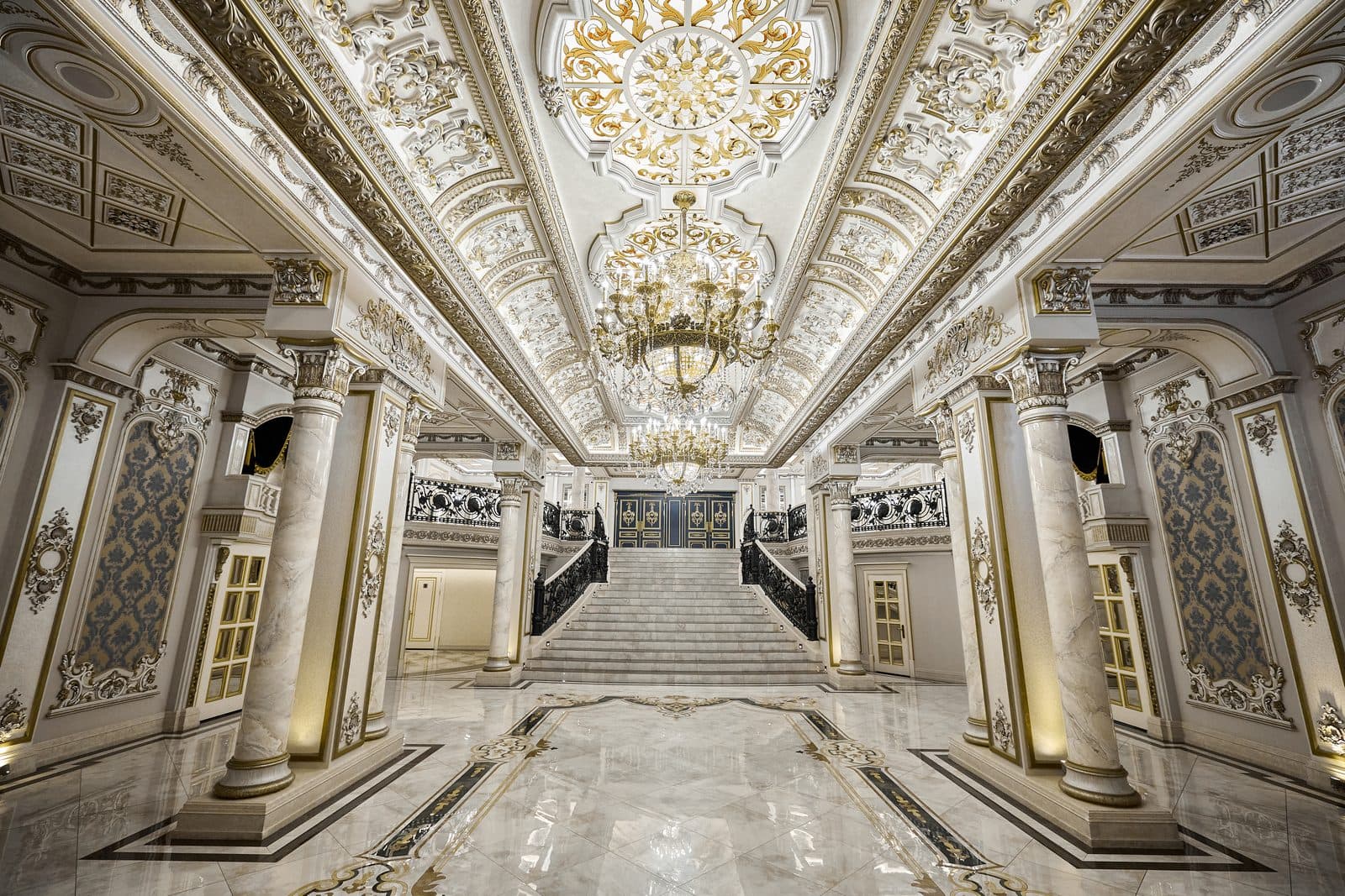 The grand hall of Yakkasaroy Palace